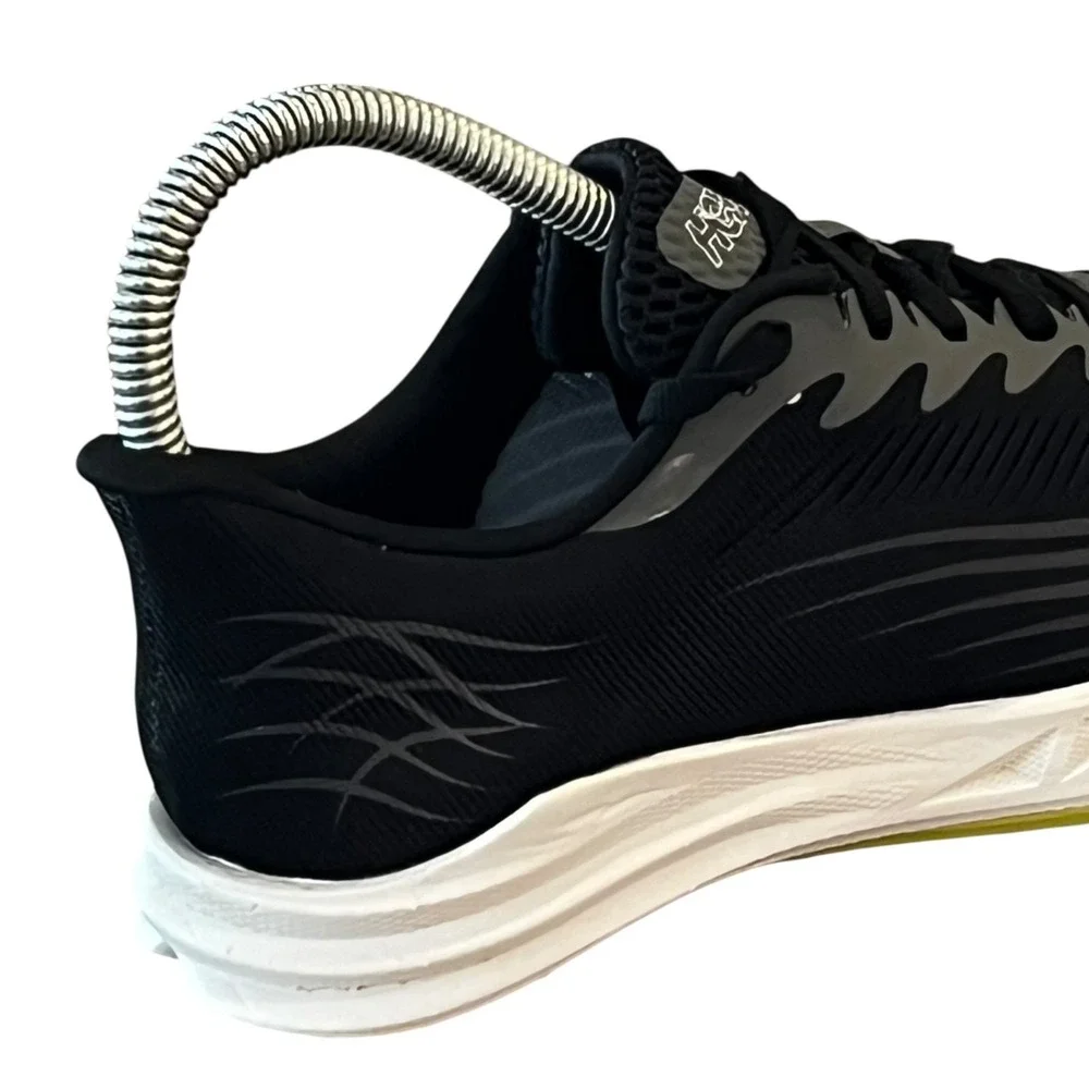 Hoka Crescendo MD 2 Track & Field Running Shoes Sneakers M 6 W 7.5 Plus‎ Wrench